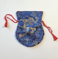 Pochette pendule en brocart bleu roi